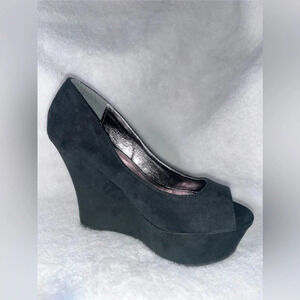 Vintage - Wedge Heels - Size 7.5